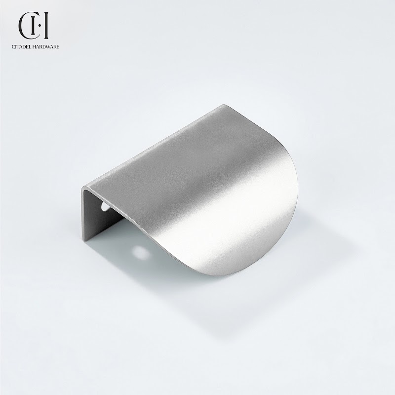 Cresta Curve Silver by Citadel Hardware