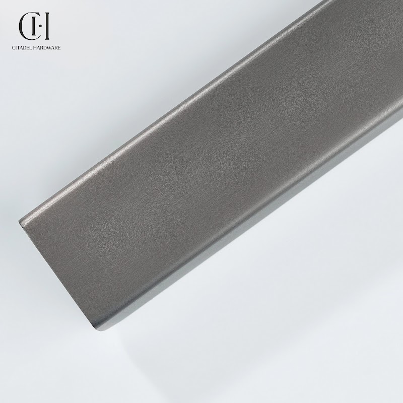 Sierra Curve Lip Pull Brass Handle – Gunmetal - View 6