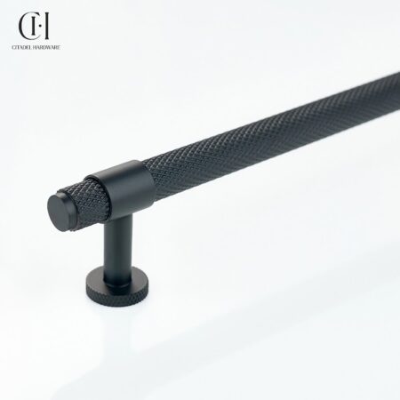 Blanc Knurled Black by Citadel Hardware