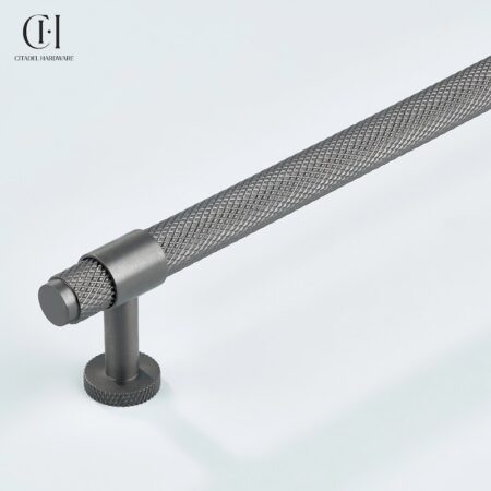 Blanc Knurled Gunmetal by Citadel Hardware