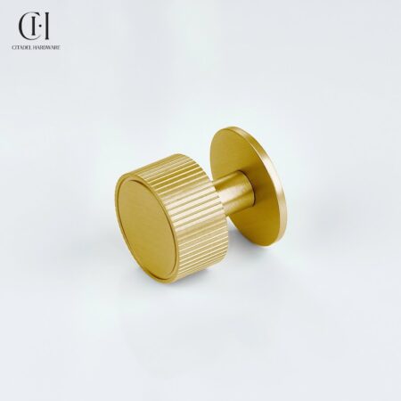 Arvex Linear Knurled Round Plate Gold by Citadel Hardware