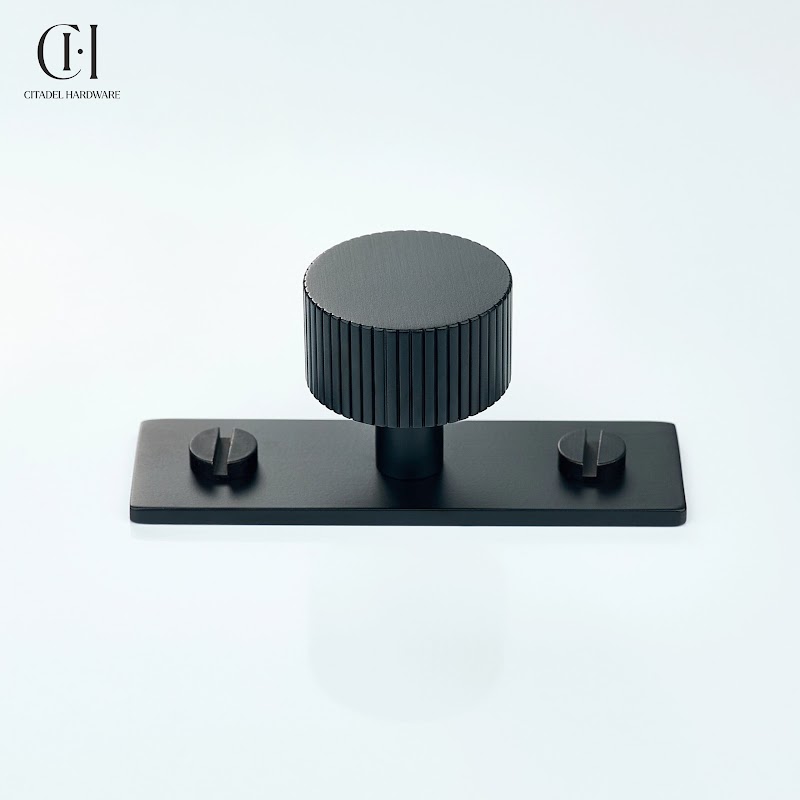 Keld Linear Knurled Brass Cabinet Knob With Backplate – Black - View 5