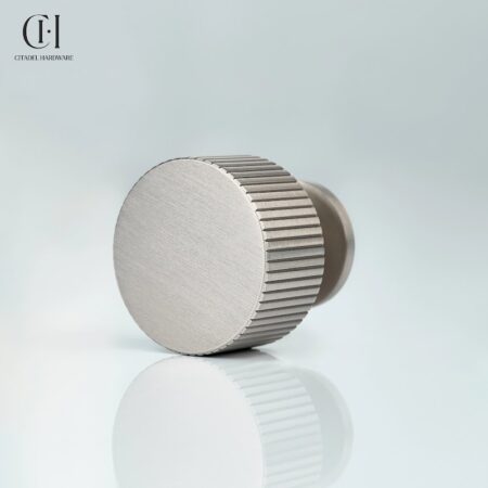 Keld Linear Knurled Round Silver by Citadel Hardware