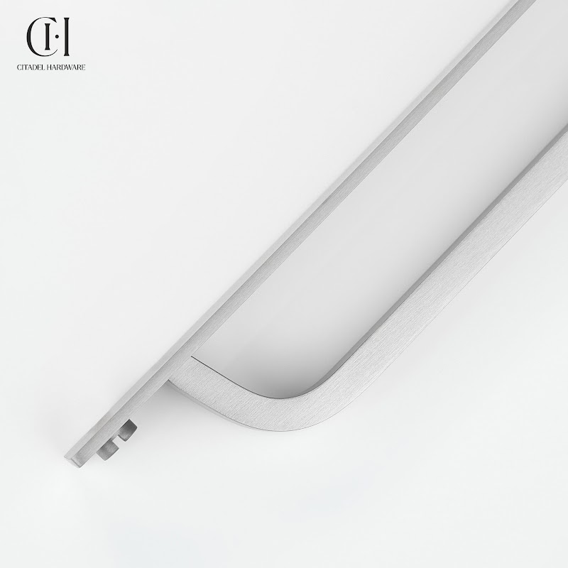 Aurel Curve Brass Cabinet Handle With Backplate – Silver - View 5