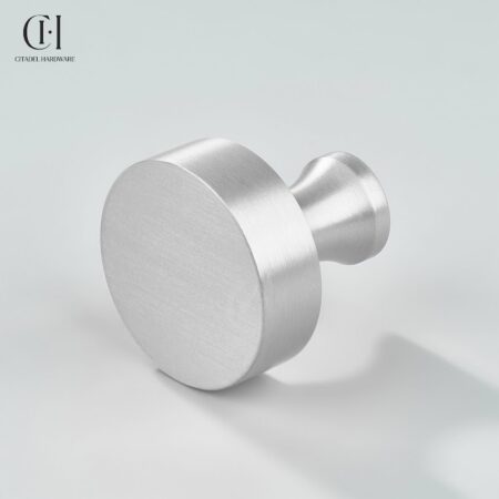 Vael Plain Round Silver by Citadel Hardware