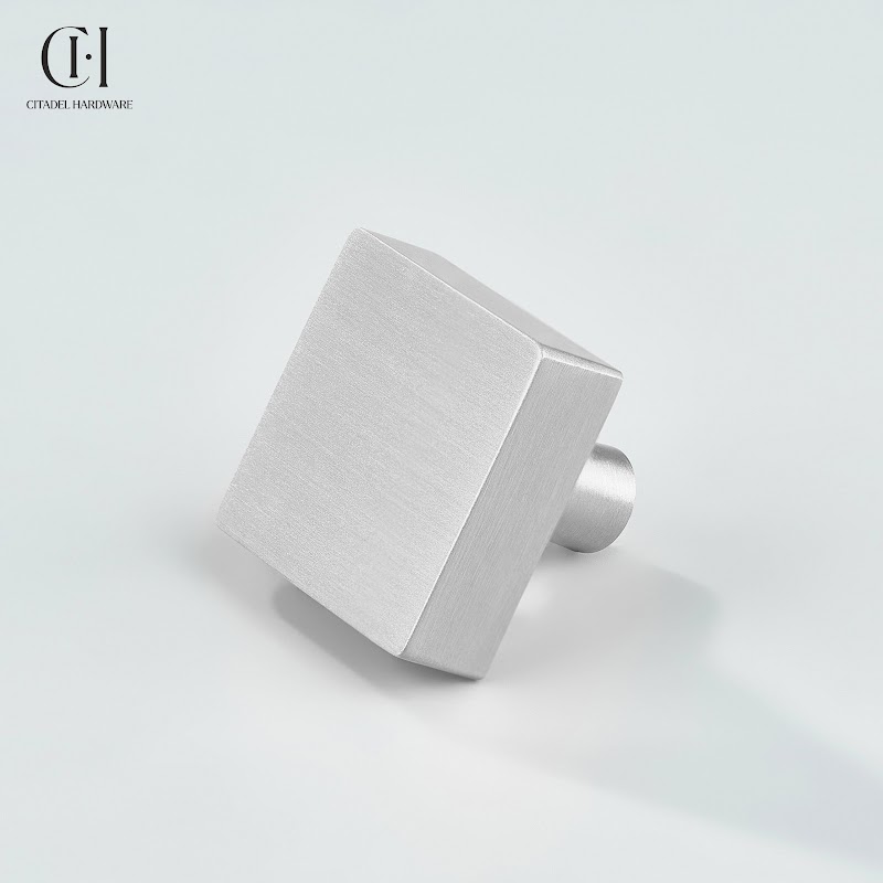 Kyne Square Silver by Citadel Hardware