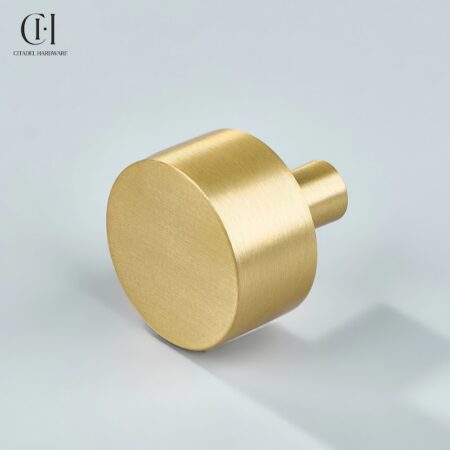 Lund Plain Round Gold by Citadel Hardware