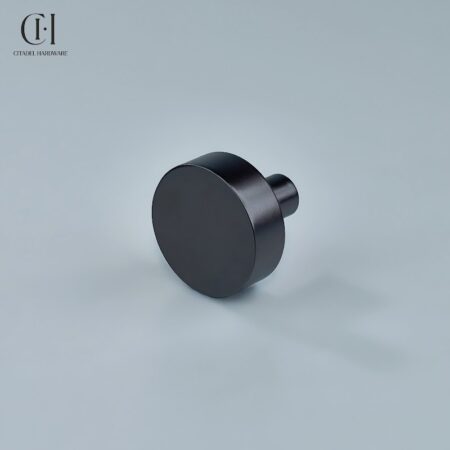 Finn Round Oil Rubbed Bronze by Citadel Hardware