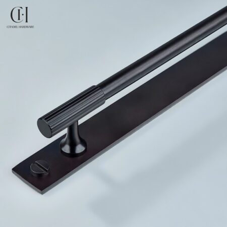 Qeld Linear Knurled Backplate Oil Rubbed Bronze by Citadel Hardware