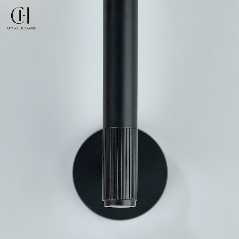 Luma Linear knurled Brass Towel Holder – Black - View 5